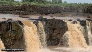 Best waterfall in Jabalpur